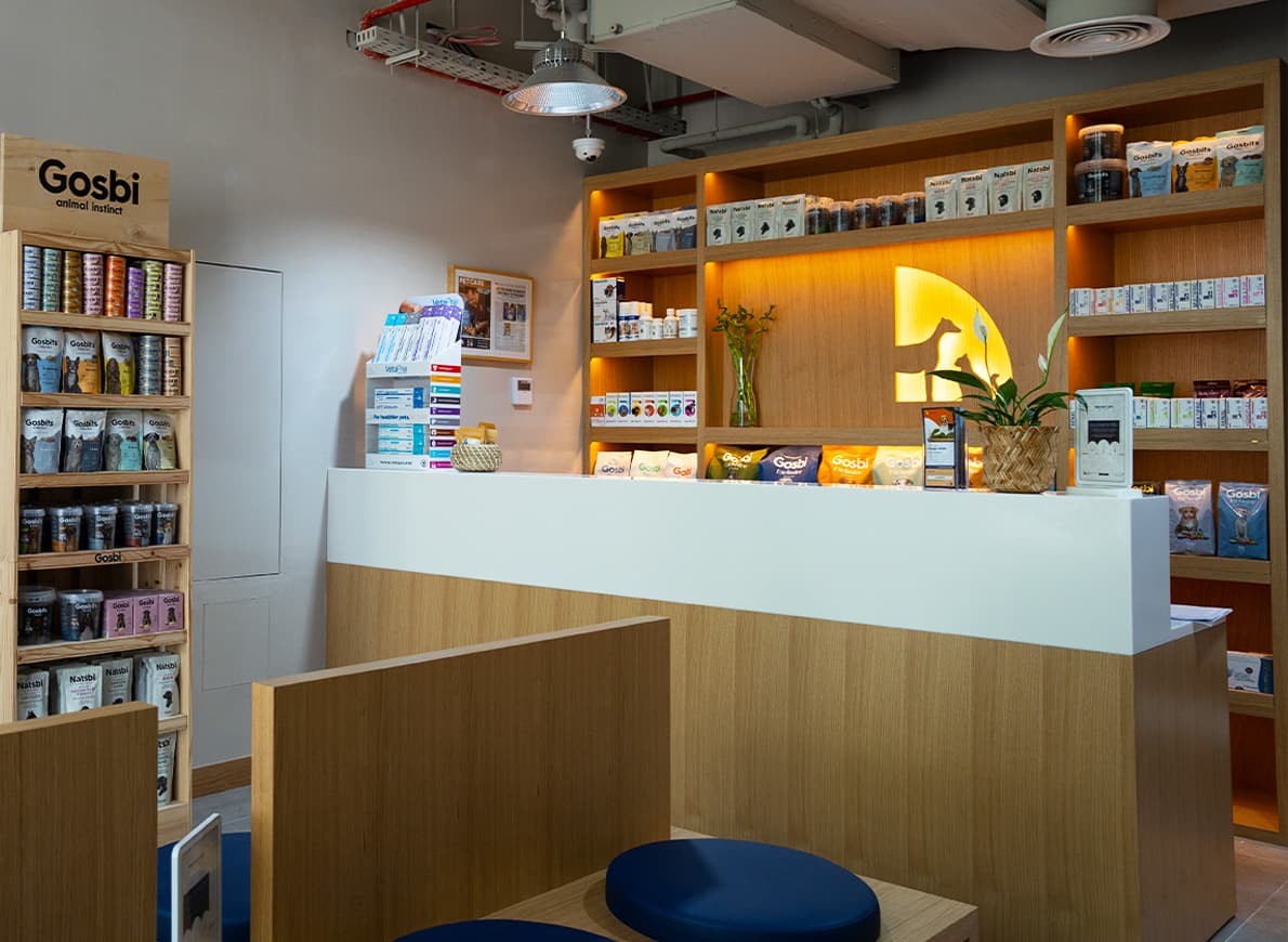 Modern Vet reception